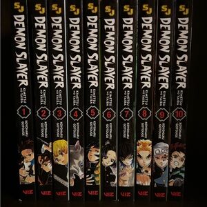 Demon Slayer Manga Set Volumes 1-10
